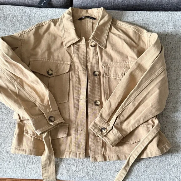 Zara Utility Cargo Waist Utility Jacket - Picture 2 of 2
